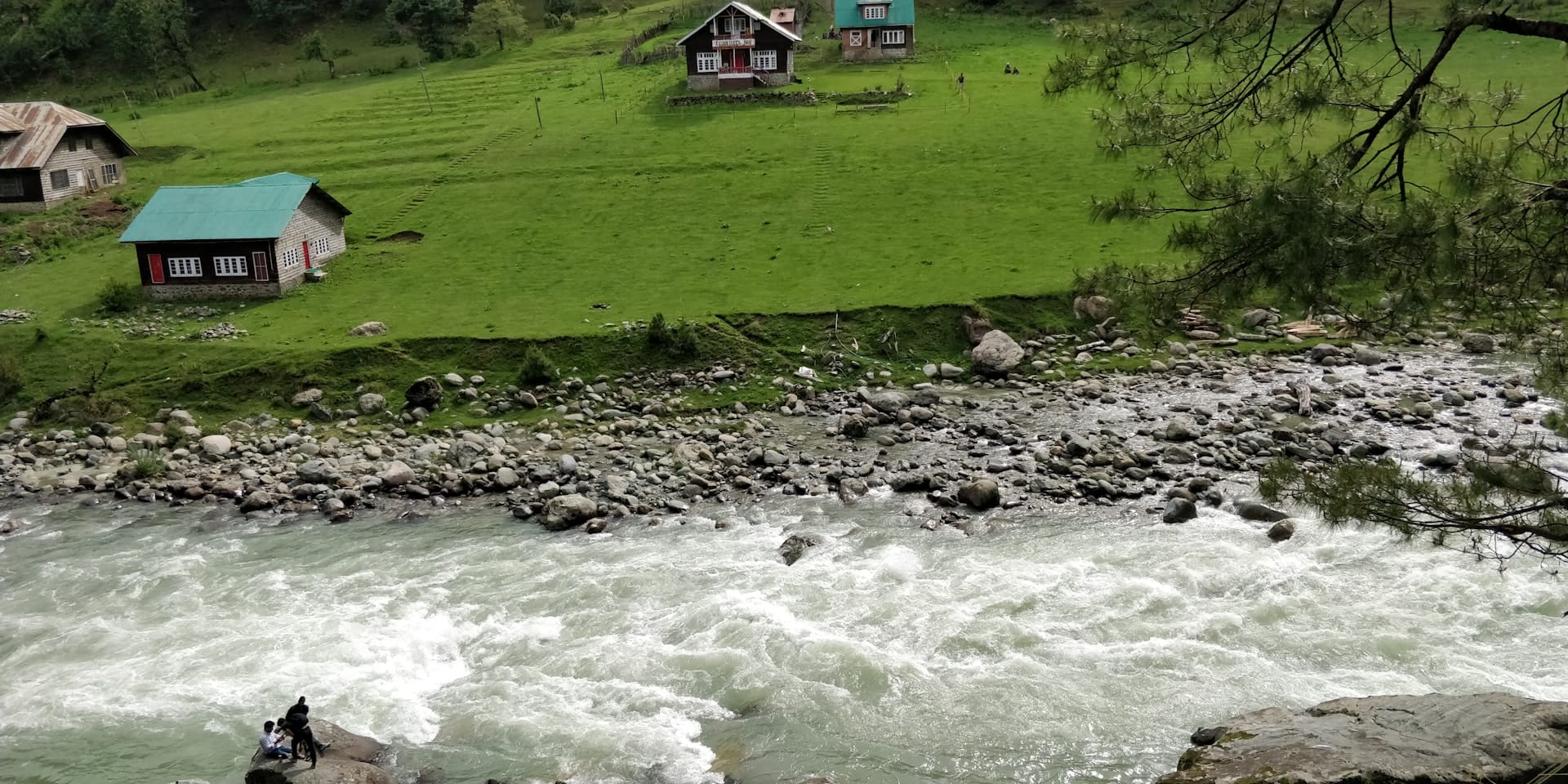 Kashmir Tour 6 Nights 7 Day Package